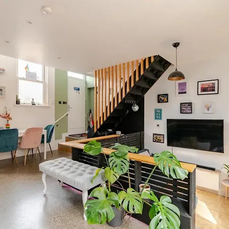 Cozy In Stoneybatter, Homestay szállás *