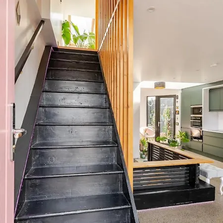 Privatunterkunft Cozy In Stoneybatter, *